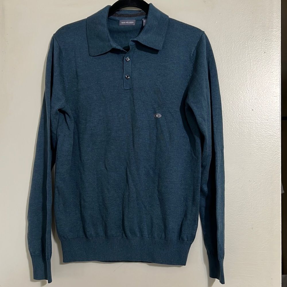 Van Heusen sweater